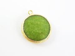26mm Sap Green Faceted Jade Pendant - Gold plated Bezel - 1pc