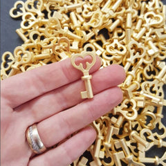 2 Heart Key Charms Pendants Love Key, Key To The Heart, Small Key, Key Jewelry, Craft Supplies - 22k Matte Gold Plated